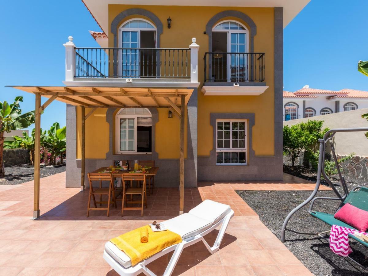 Amazing Villa Viktoria! Pool Big Gardenアデヘ エクステリア 写真